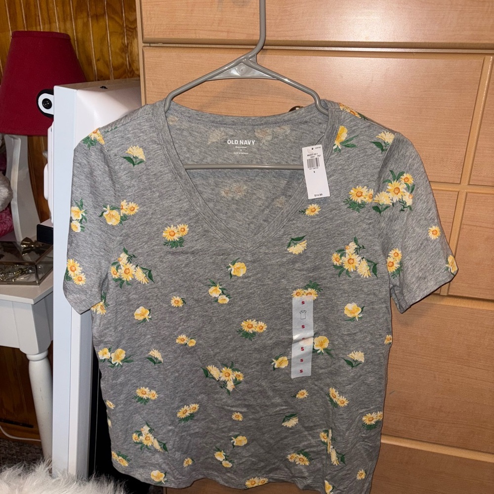 Old Navy Gray Yellow Short Sleeve Crop T-Shirt
